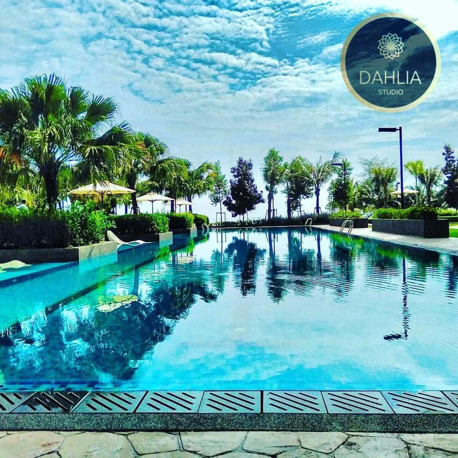 Spectacular High Floor Sea View And Pool View Residences Kuantan Exterior foto